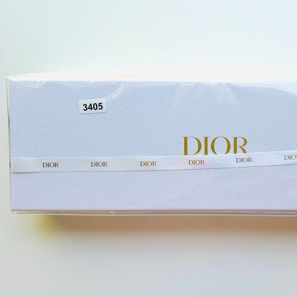 3405 DIOR LE EXCLUSIVE TOTE BAG WITH DIOR ORIGINAL BOX PACKAGING - Picture 3 of 7